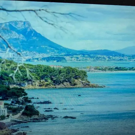 Pin Rollan Beach Saint-Mandrier-sur-Mer Exterior photo