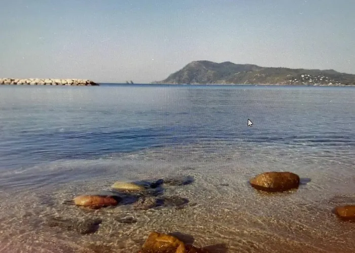 Pin Rollan Beach